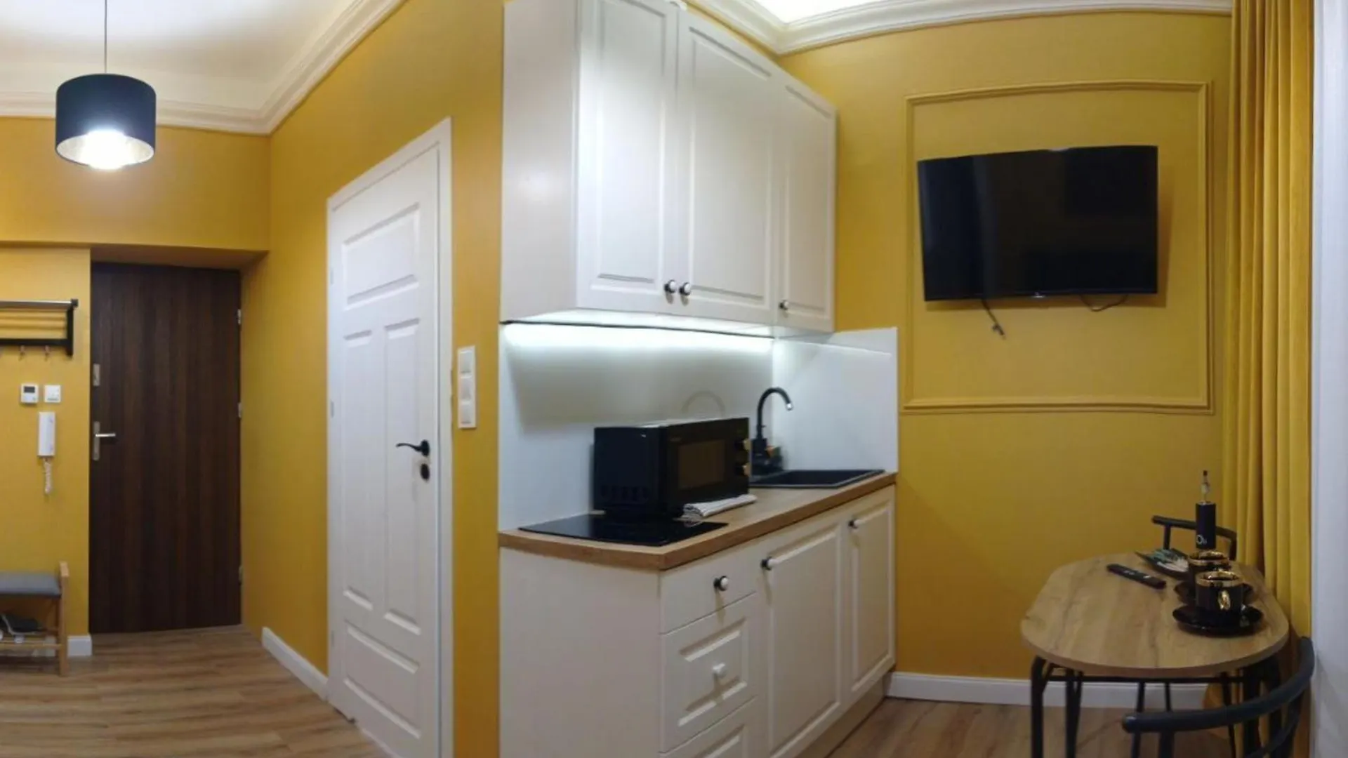 A Cozy Apartment In The Heart Of The City Krakow Poland